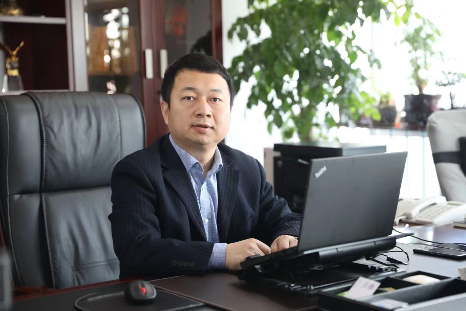 9cda8b7951f7fac6142be866d5837628